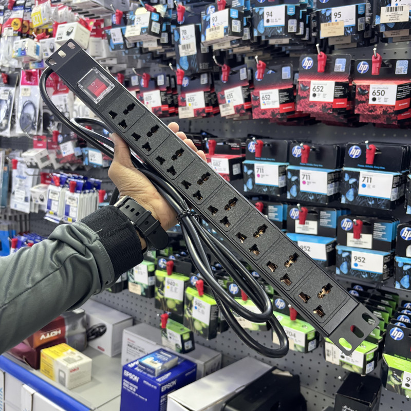 8 WAY UK SOCKET PDU RACK MOUNT (AIXTON)